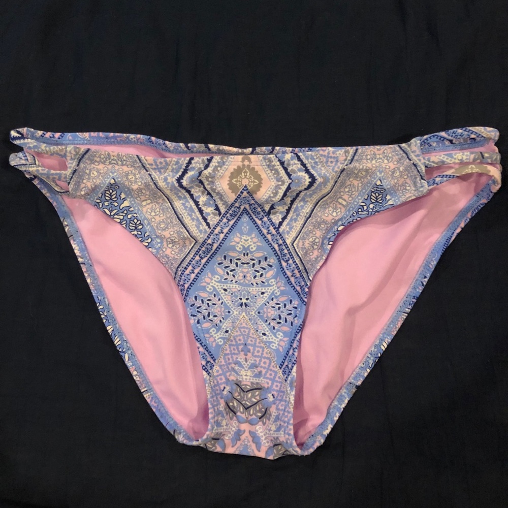 pattern bikini bottoms